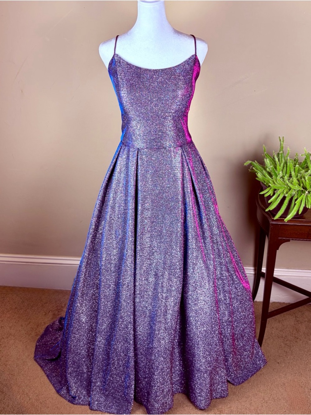 Betsy & Adam Made in the USA Galaxy Glitter Ball Gown Size 12 Silver Formal